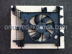 Dacia Duster Fan Motoru Fan Davlumbazı Komple 214814567R 8200880555