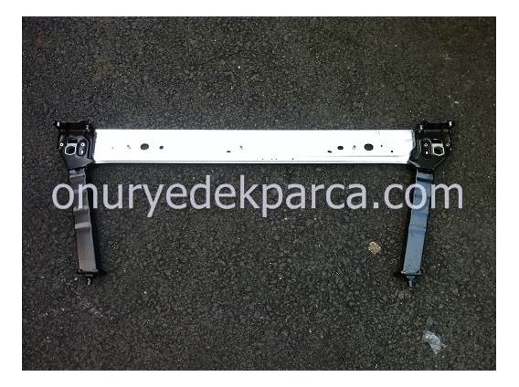 Renault Megane 3 Ön Beşik Demiri Radyatör Traversi 544F00003R