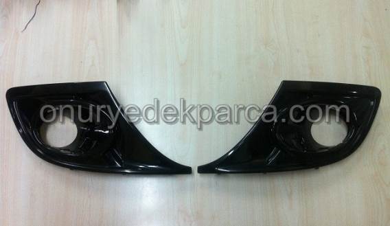 Renault Megane 3 2012 Sis Far Çerçevesi 620726996R 620727820R 620727619R 620724742R