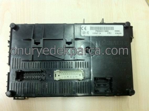 Renault Clio 2 Hb Elektronik Bağlantı Ünitesi Uch Beyni 8200621762 8200311990