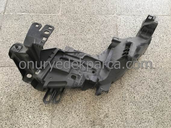 Renault Megane 3 Far Braketi Sol Makyajlı 622231851R 622232066R