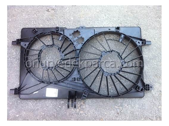 Renault Master 3 Fan Davlumbazı Önden Çekiş 214754524R