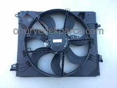 Renault Megane 4 Talisman Fan Motoru Fan Davlumbazı 214813939R