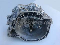 304003923R Renault Megane 4 Kadjar Talisman 1.5 Dci Otomatik Edc Şanzıman Karteri Ön kapak